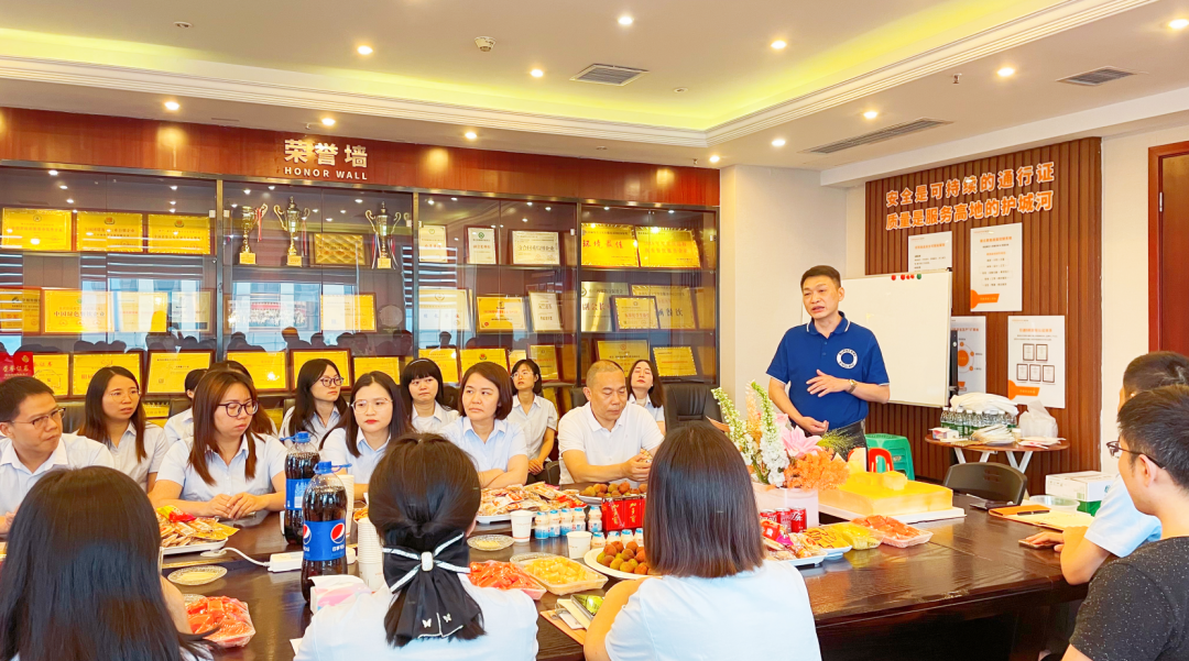 d8967d5e-3ad7-409f-89b3-896676990c6c